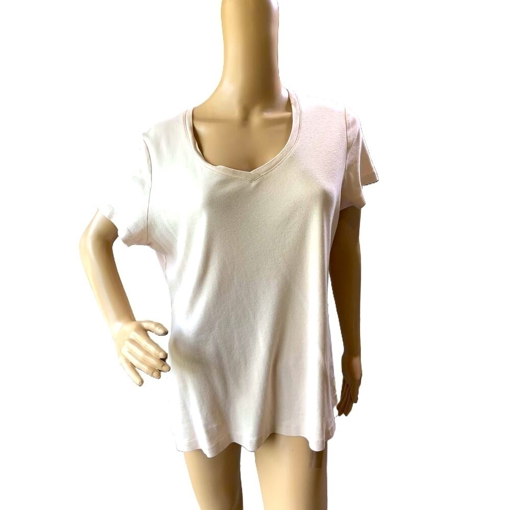 St. John's Bay Pale Pink V-Neck Short Sleeve Basic Tee‎ Size XL